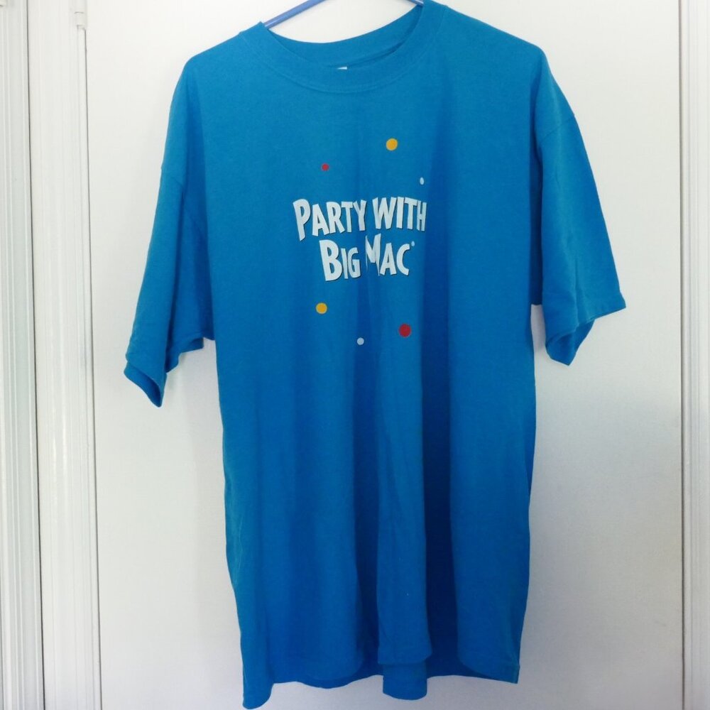 vintage unisex Gildan McDonalds party with big mac blue t-shirt size XL